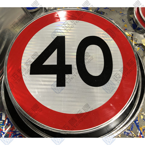40־
